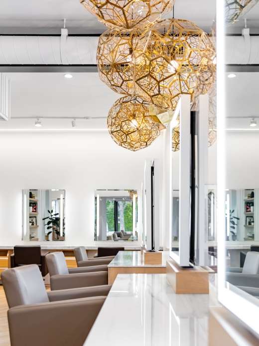 Roil Salon